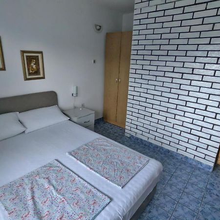 Apartments Vejo Корчула Екстер'єр фото
